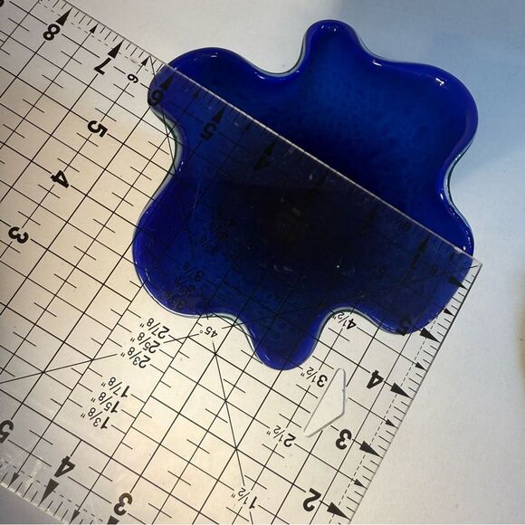 Scalloped peacock dichroic vintage art glass blue green encased vase peacock 8" - Picture 10 of 13